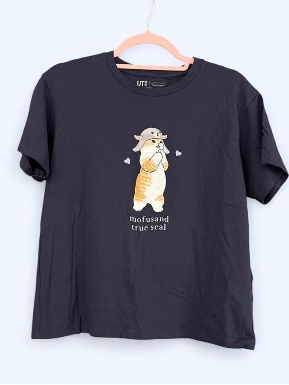 Uniqlo x Mofusand Navy t-shirt